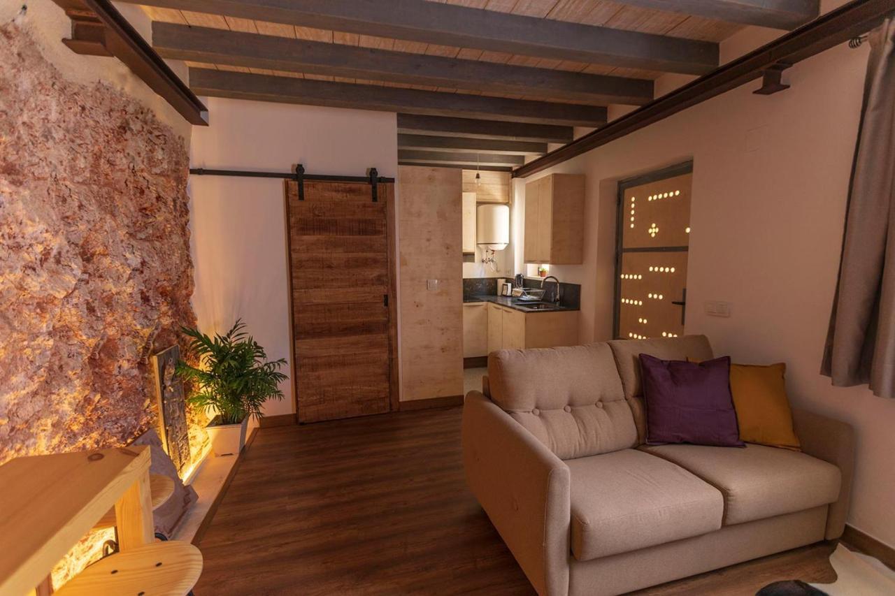 Domus Lapidis - El Taller Appartement
